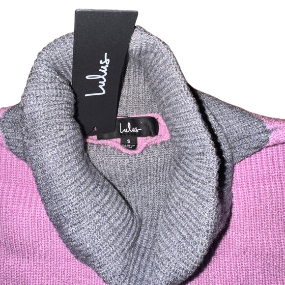 Lulus Cozy as Usual Grey & Pink Color Block Turtleneck Knit Sweater NWT - Picture 6 of 8